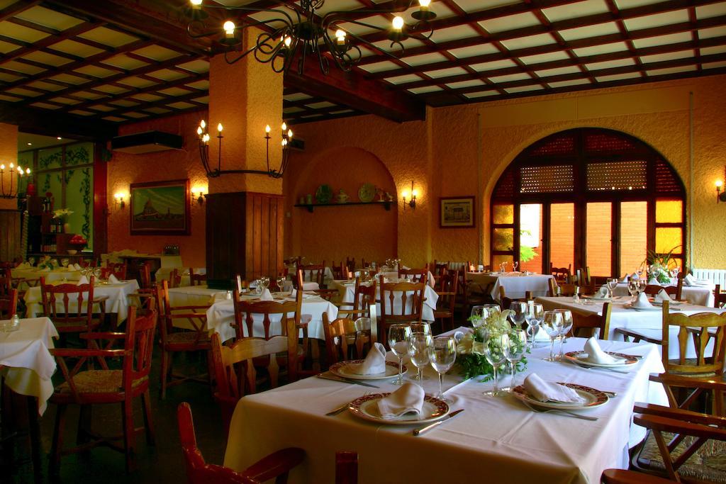 Hotel Los Rosales Альманса Экстерьер фото