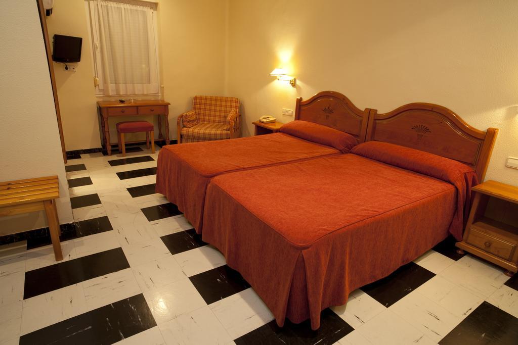 Hotel Los Rosales Альманса Номер фото